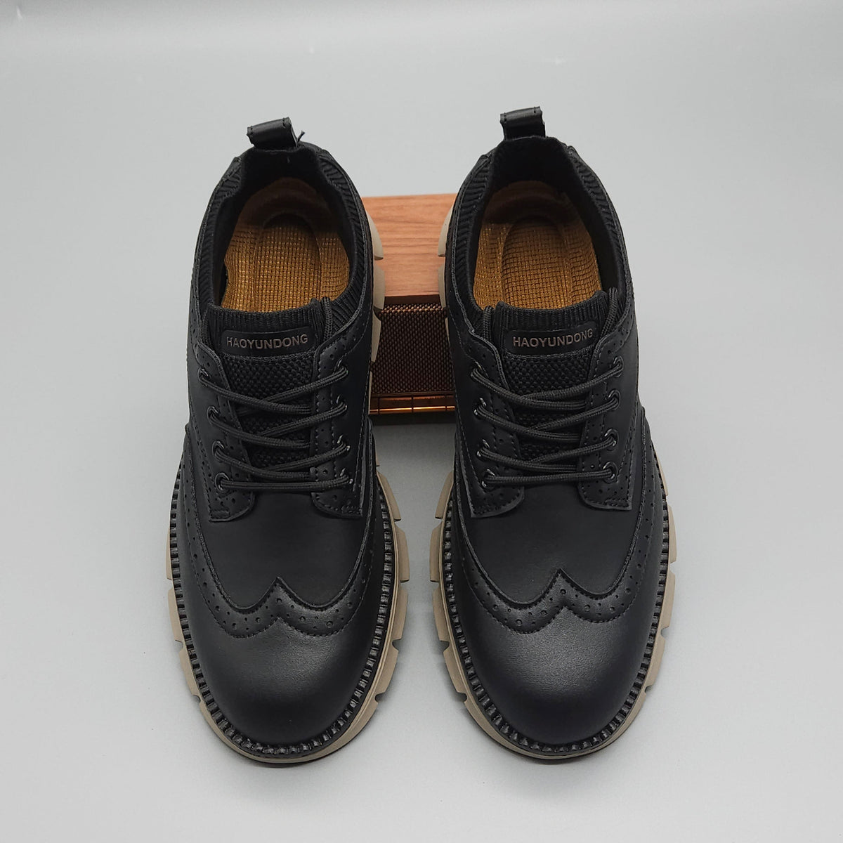The Alderwood — Autumn Breathable Sneaker (Black)