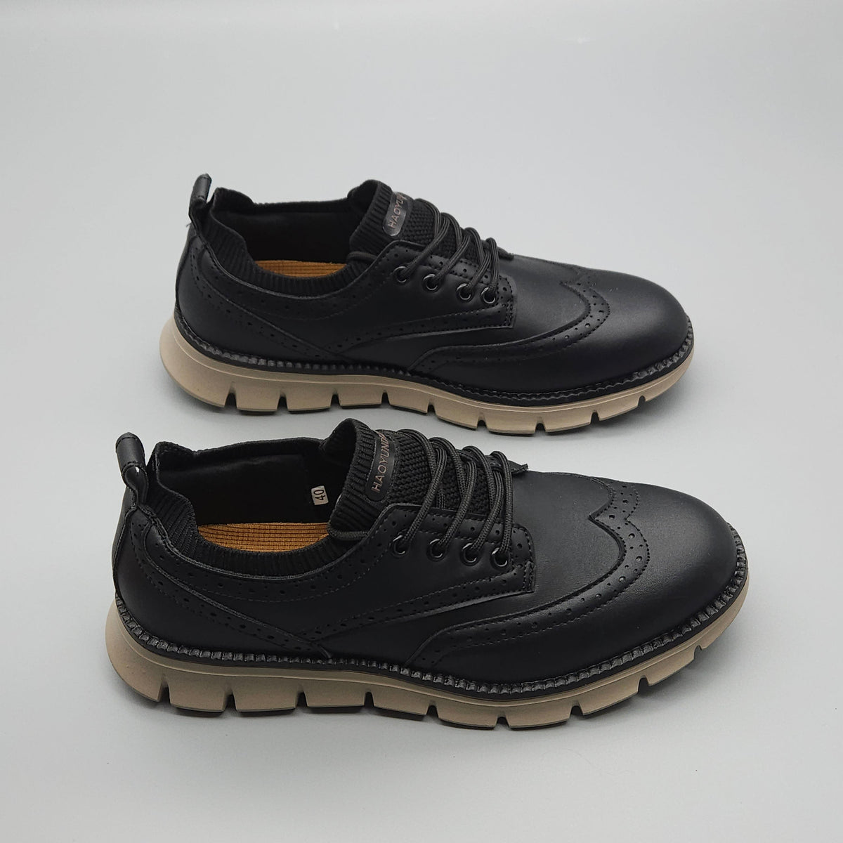 The Alderwood — Autumn Breathable Sneaker (Black)
