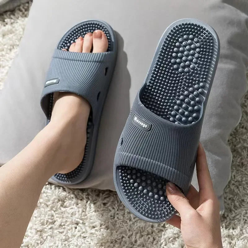 Pebble | Massage-Sole Pool Slide