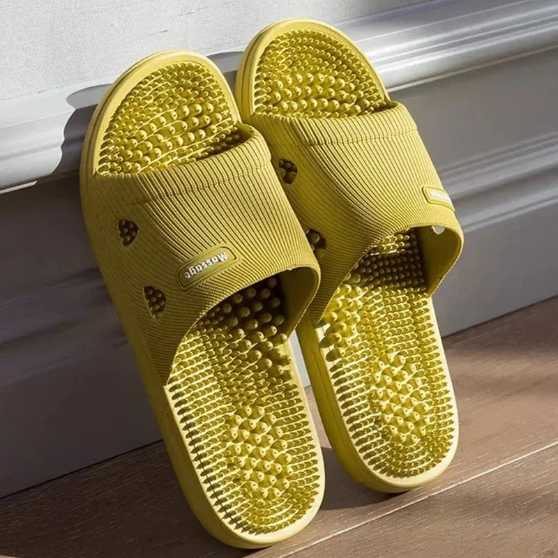 Pebble | Massage-Sole Pool Slide