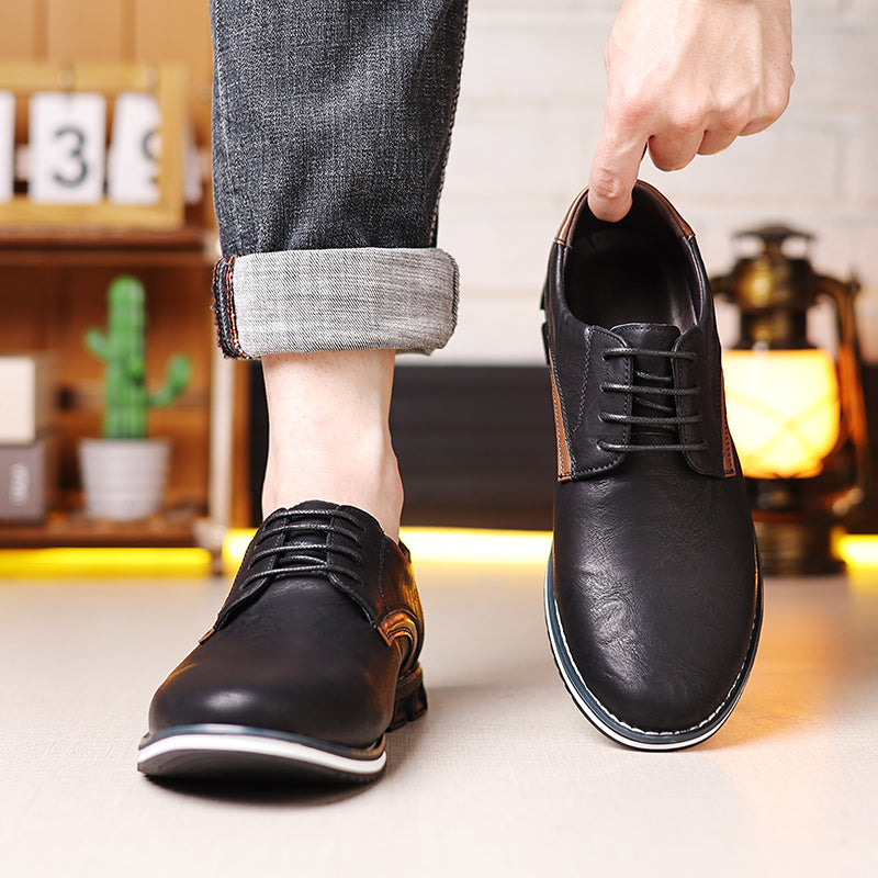 The Radcliffe — Tan-Trim Comfort Oxford