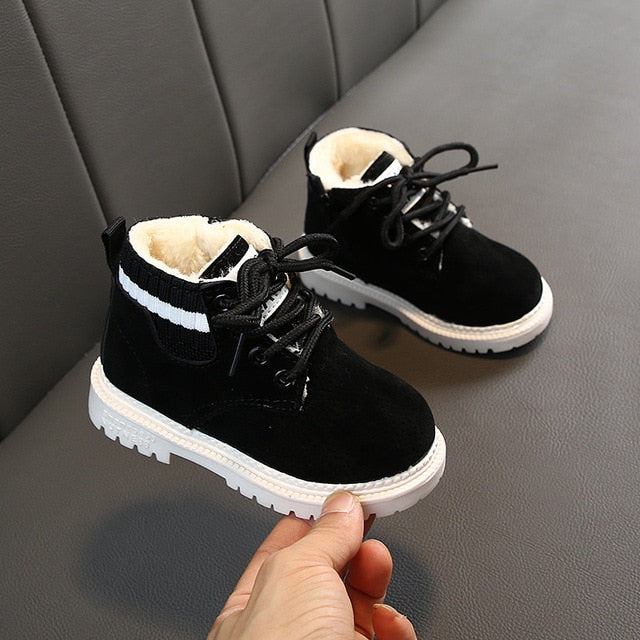 SnuggleBoots — Kids Winter Boot