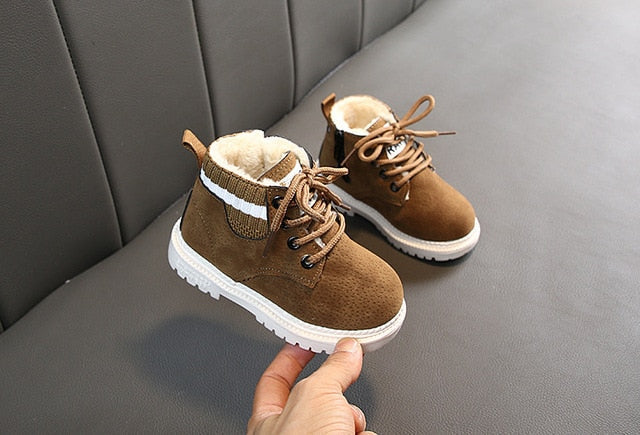 SnuggleBoots — Kids Winter Boot