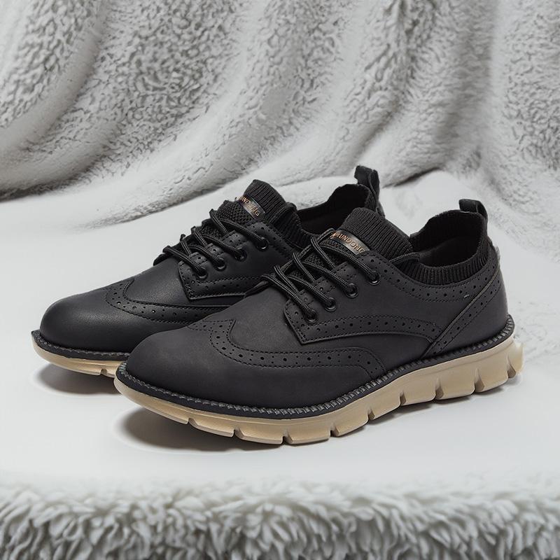 The Alderwood — Autumn Breathable Sneaker (Black)